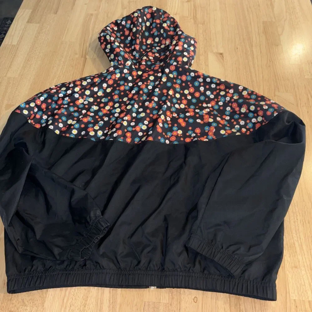 Nike Jacket Womens Small Floral Lightweight Zip Windbreaker Sportswear Heritage